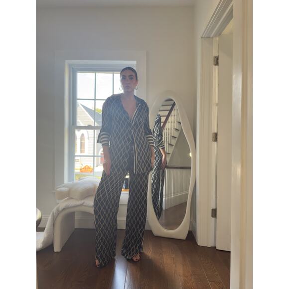 Shona Joy Silk Resort Collection Contrast Relaxed Shirt + Pants Set (Size 2/4) - Picture 1 of 12